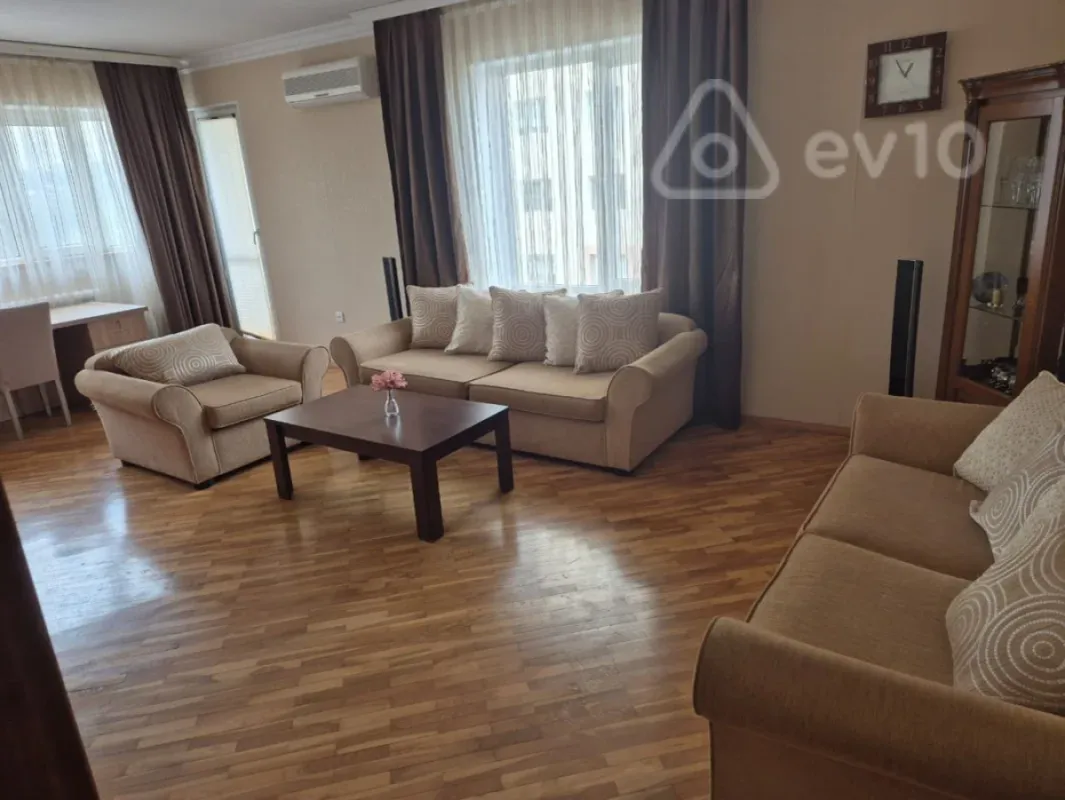 Kirayə verilir 2 otaqlı yeni tikili 88 m²