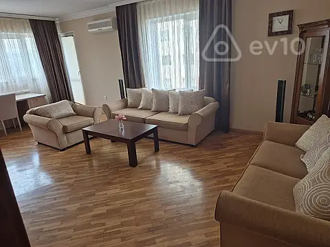Kirayə verilir 2 otaqlı yeni tikili 88 m²