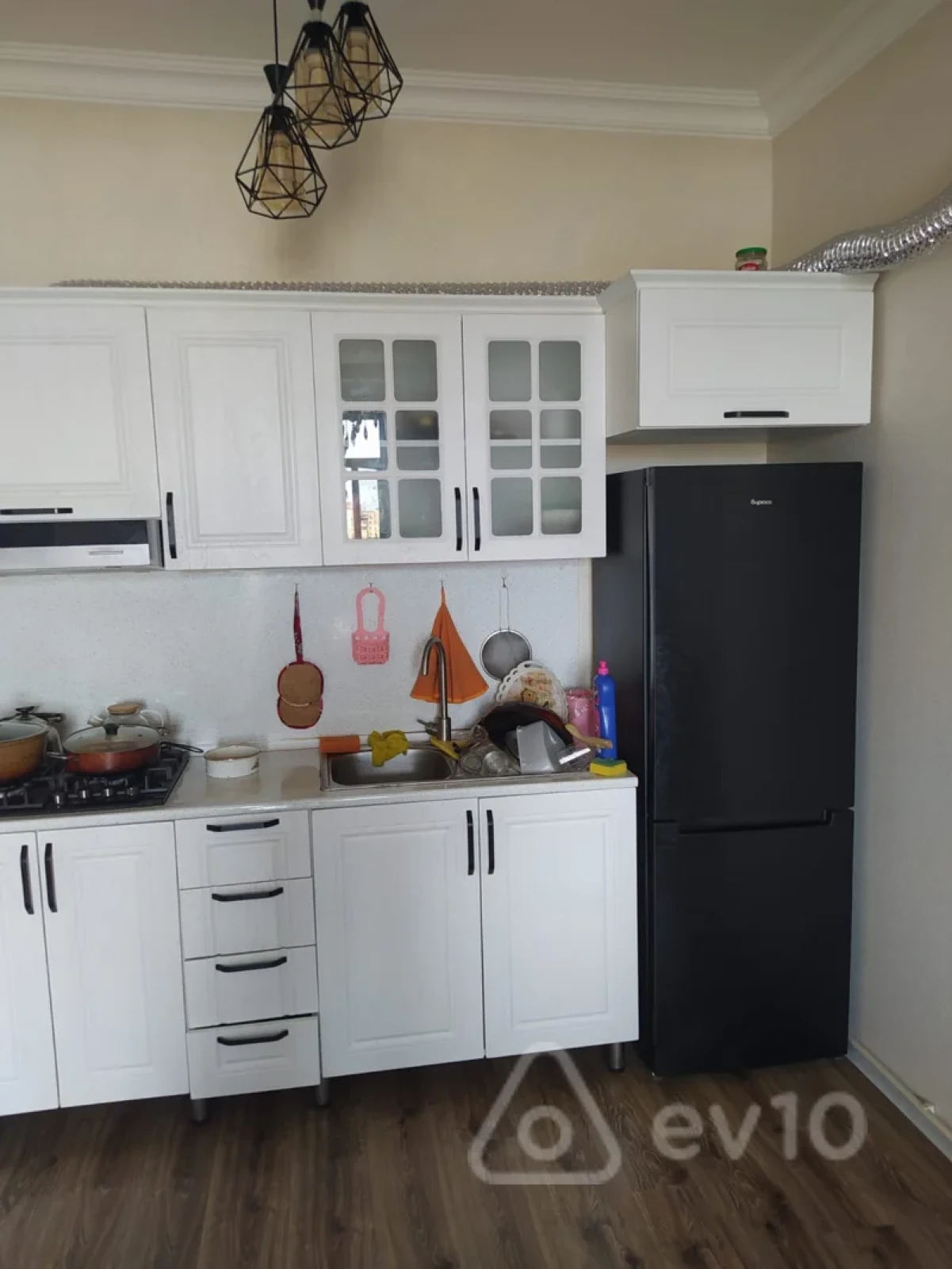 Kirayə verilir 2 otaqlı yeni tikili 74 m²