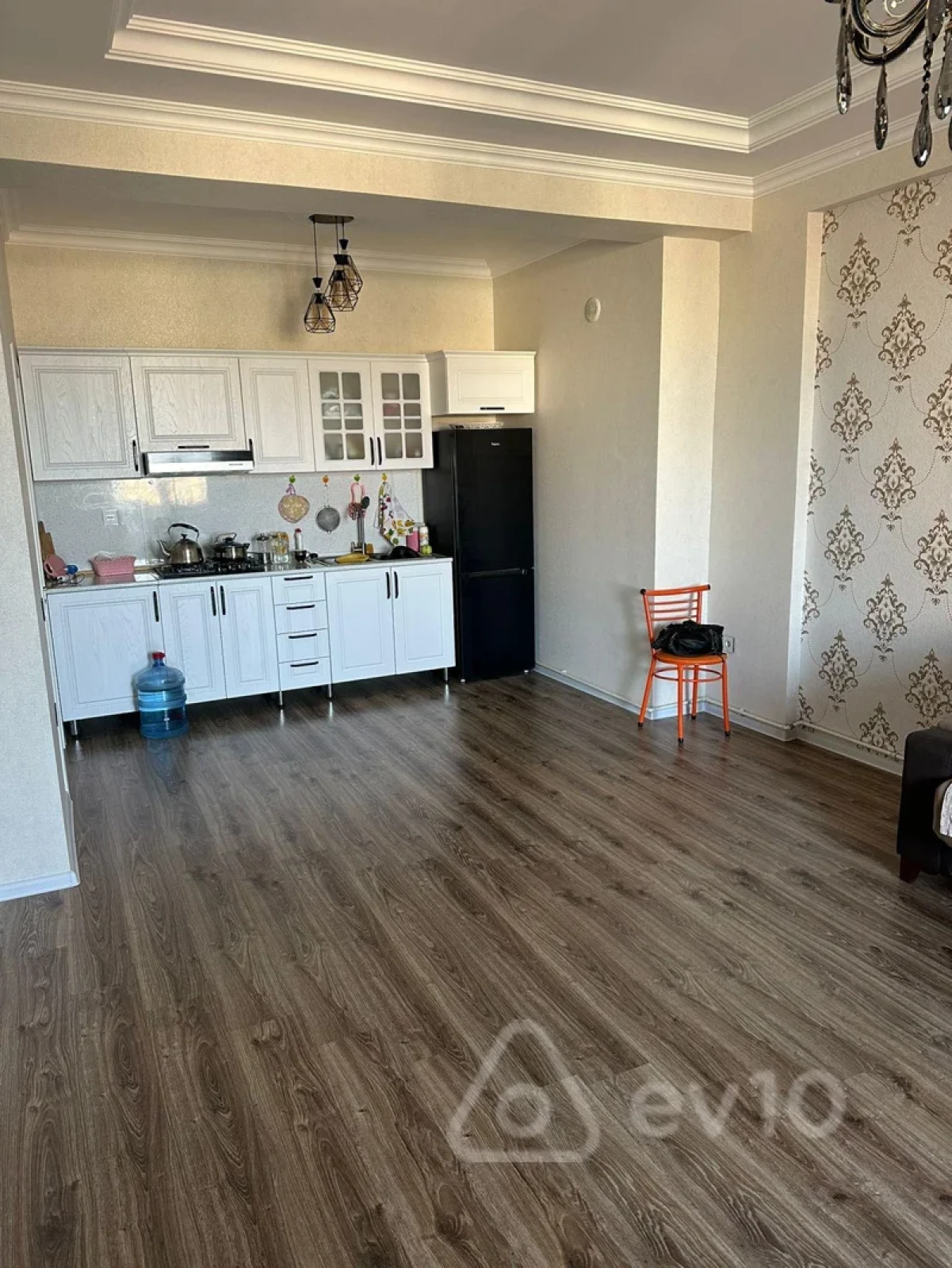 Kirayə verilir 2 otaqlı yeni tikili 74 m²