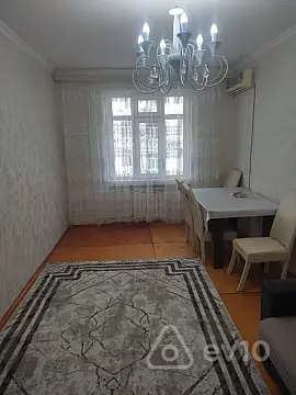 Kirayə verilir 3 otaqlı köhnə tikili 65 m²