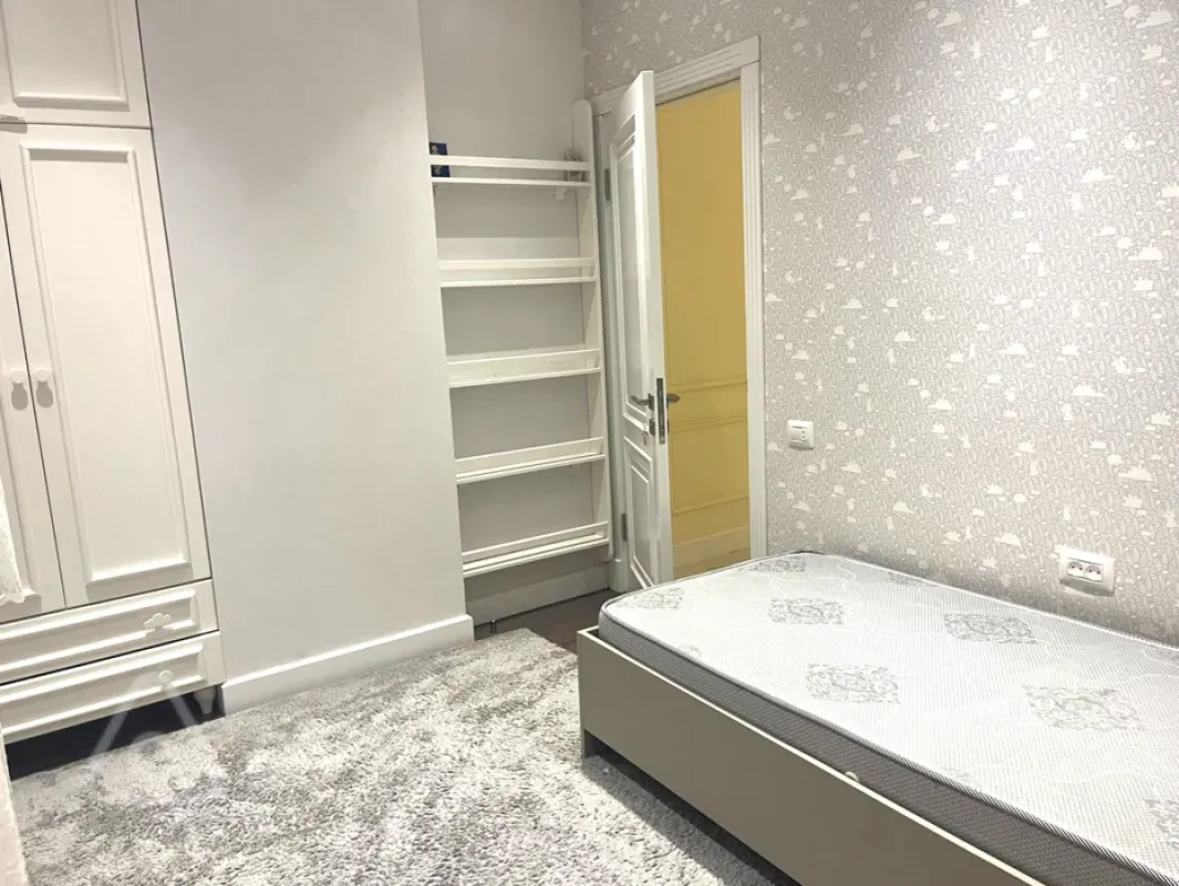 Kirayə verilir 3 otaqlı yeni tikili 105 m²