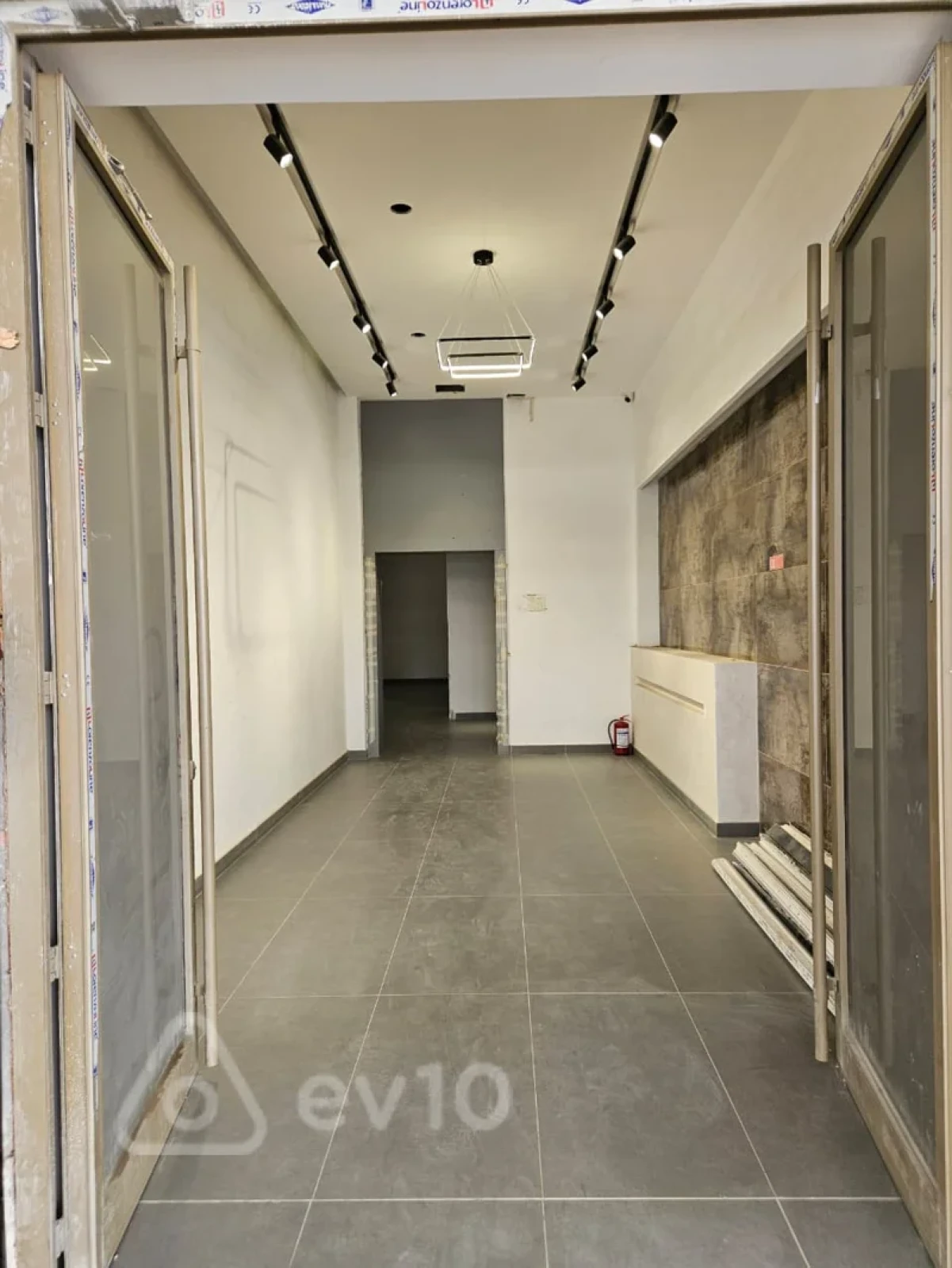 Satılır 4 otaqlı yeni tikili 166 m²