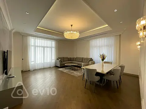 Kirayə verilir 4 otaqlı yeni tikili 171 m²