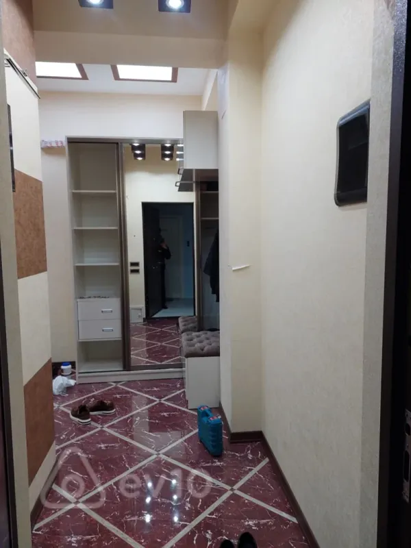 Kirayə verilir 3 otaqlı yeni tikili 105 m²