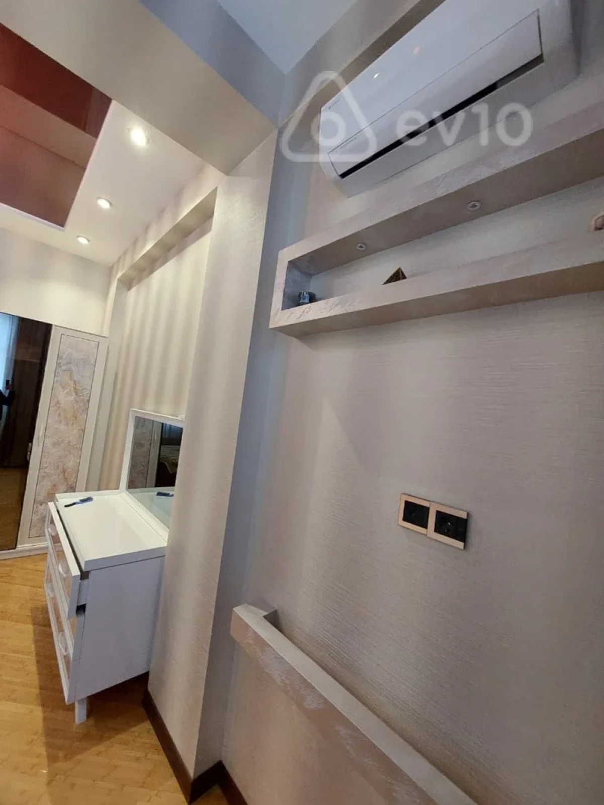 Kirayə verilir 3 otaqlı yeni tikili 105 m²