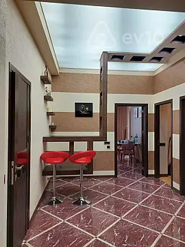 Kirayə verilir 3 otaqlı yeni tikili 105 m²