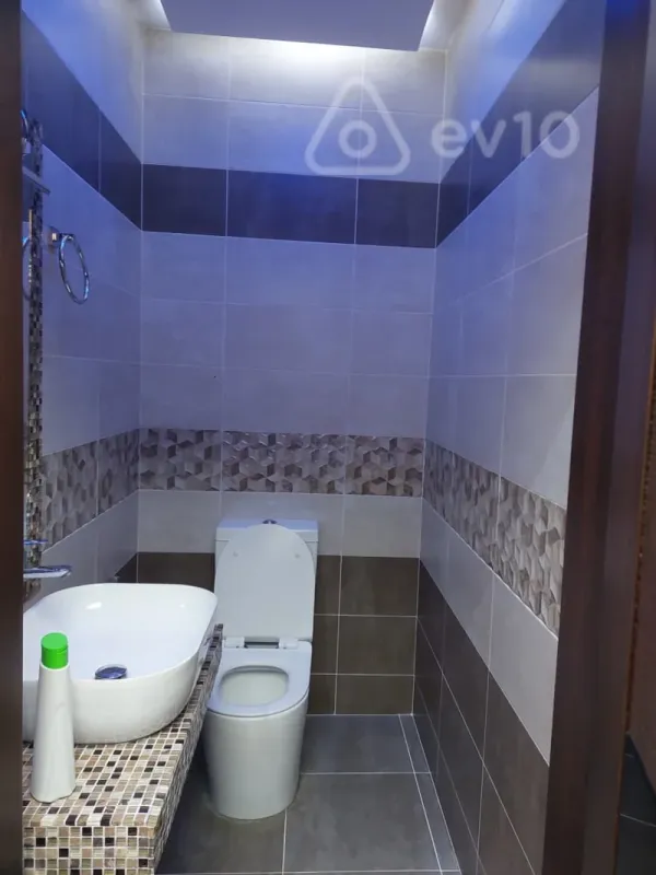 Kirayə verilir 3 otaqlı yeni tikili 105 m²