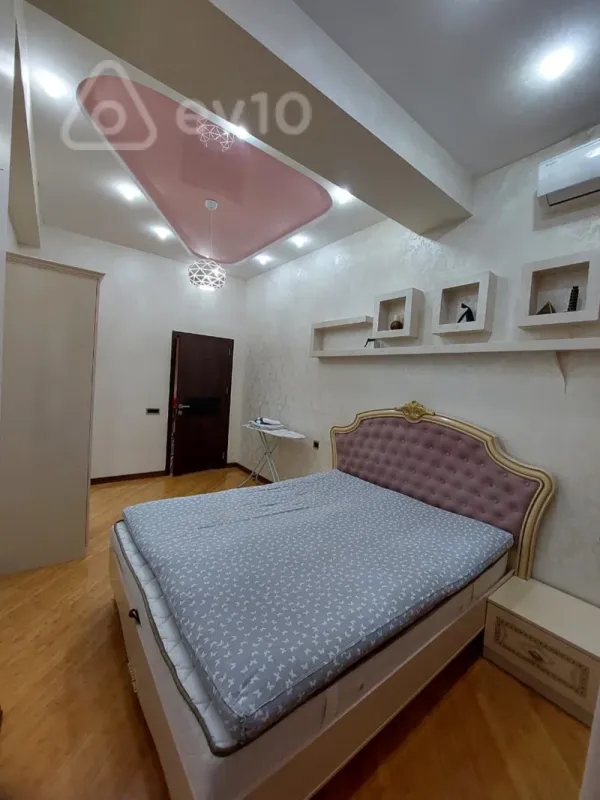 Kirayə verilir 3 otaqlı yeni tikili 105 m²