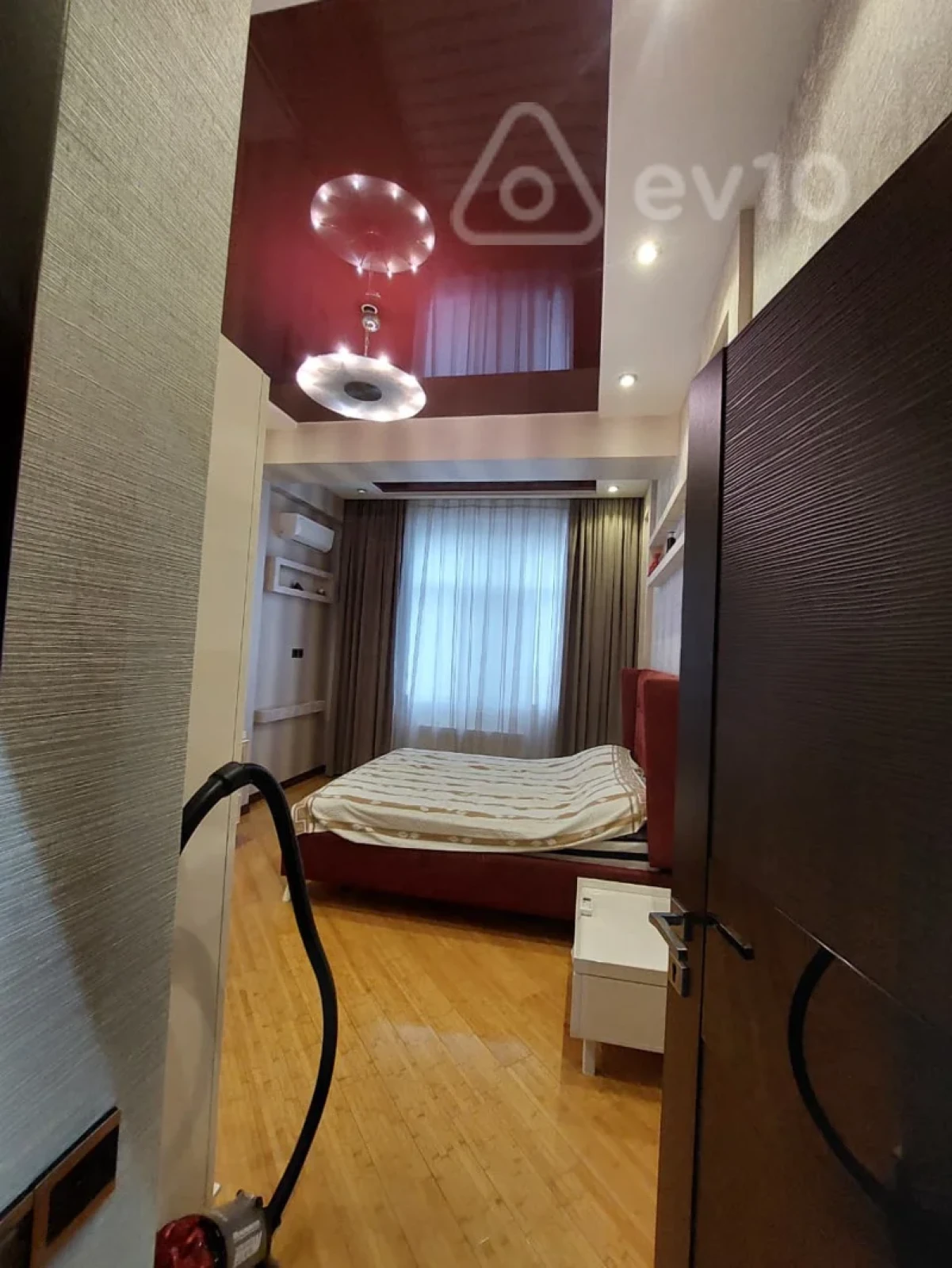 Kirayə verilir 3 otaqlı yeni tikili 105 m²