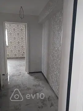 Kirayə verilir 2 otaqlı yeni tikili 76 m²