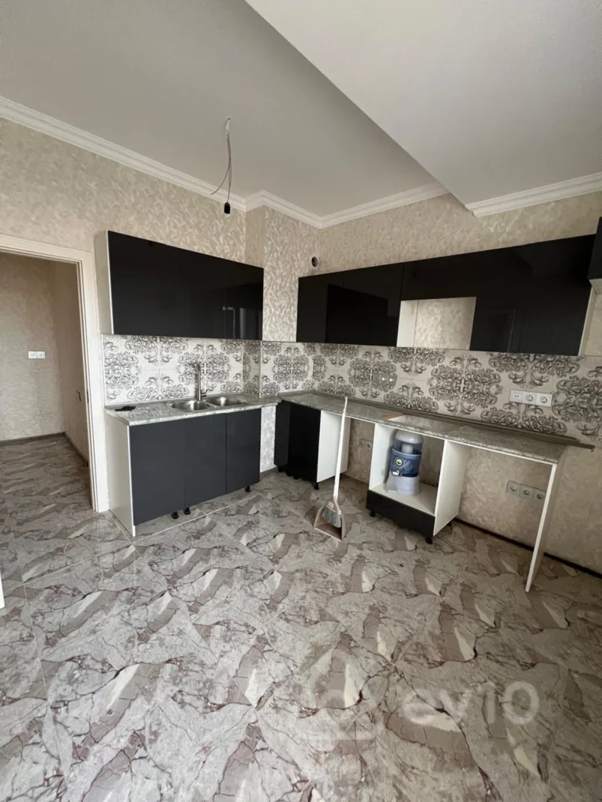 Kirayə verilir 2 otaqlı yeni tikili 76 m²