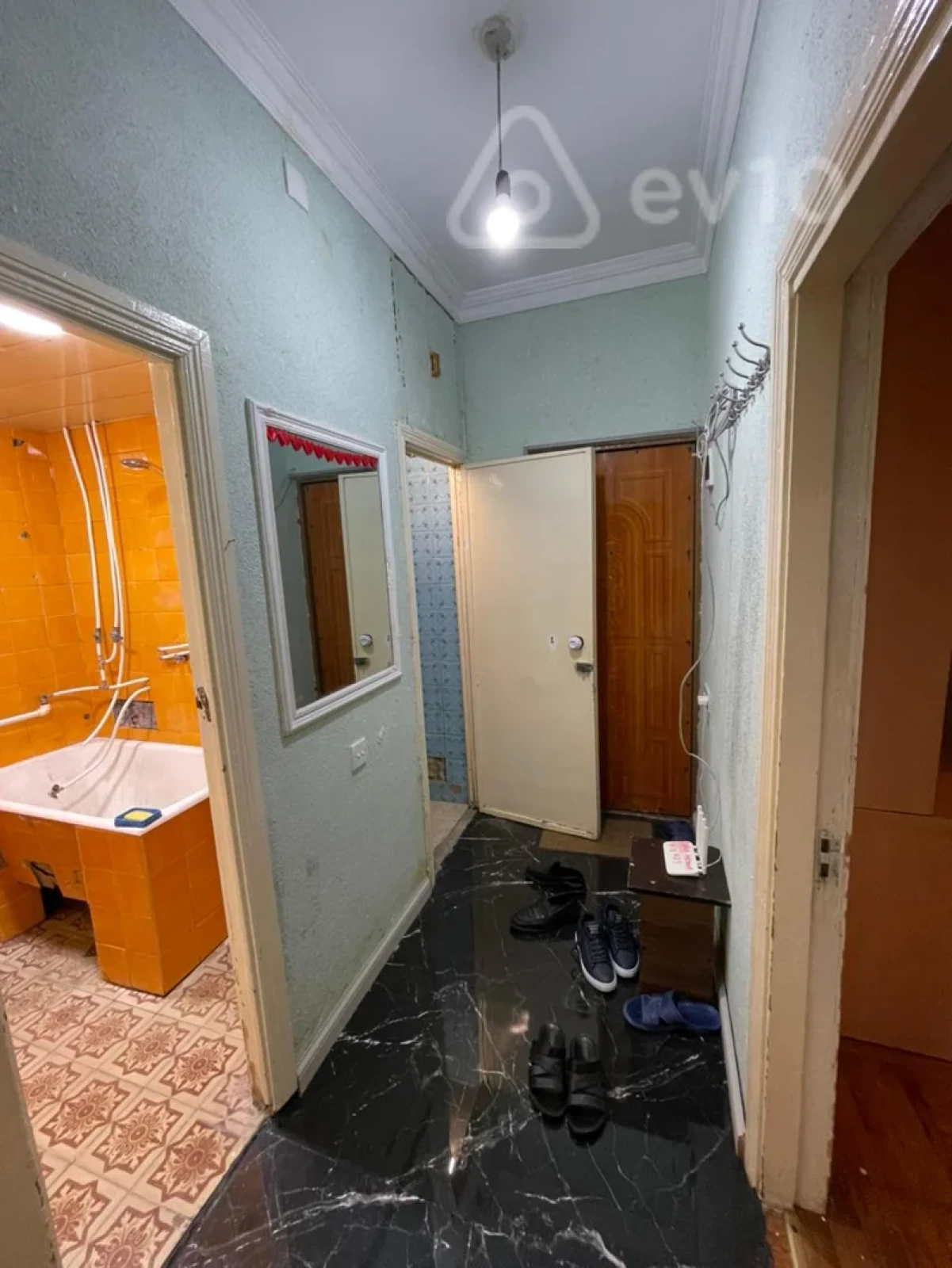Kirayə verilir 3 otaqlı köhnə tikili 75 m²