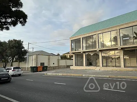 Satılır mənzil 200 m²