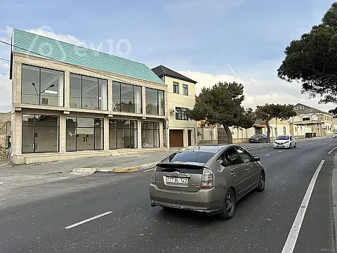 Satılır mənzil 200 m²