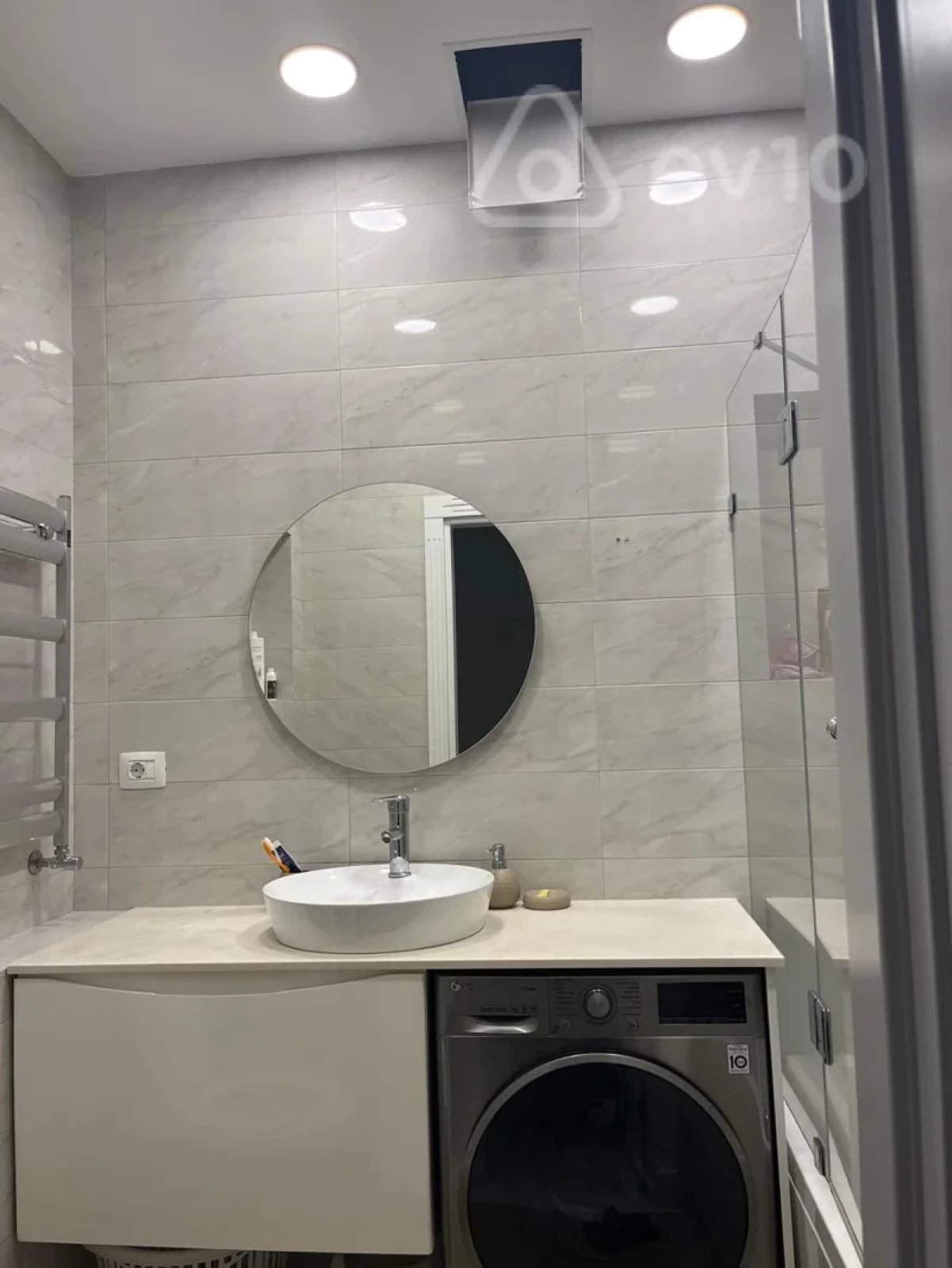 Satılır 3 otaqlı yeni tikili 105 m²