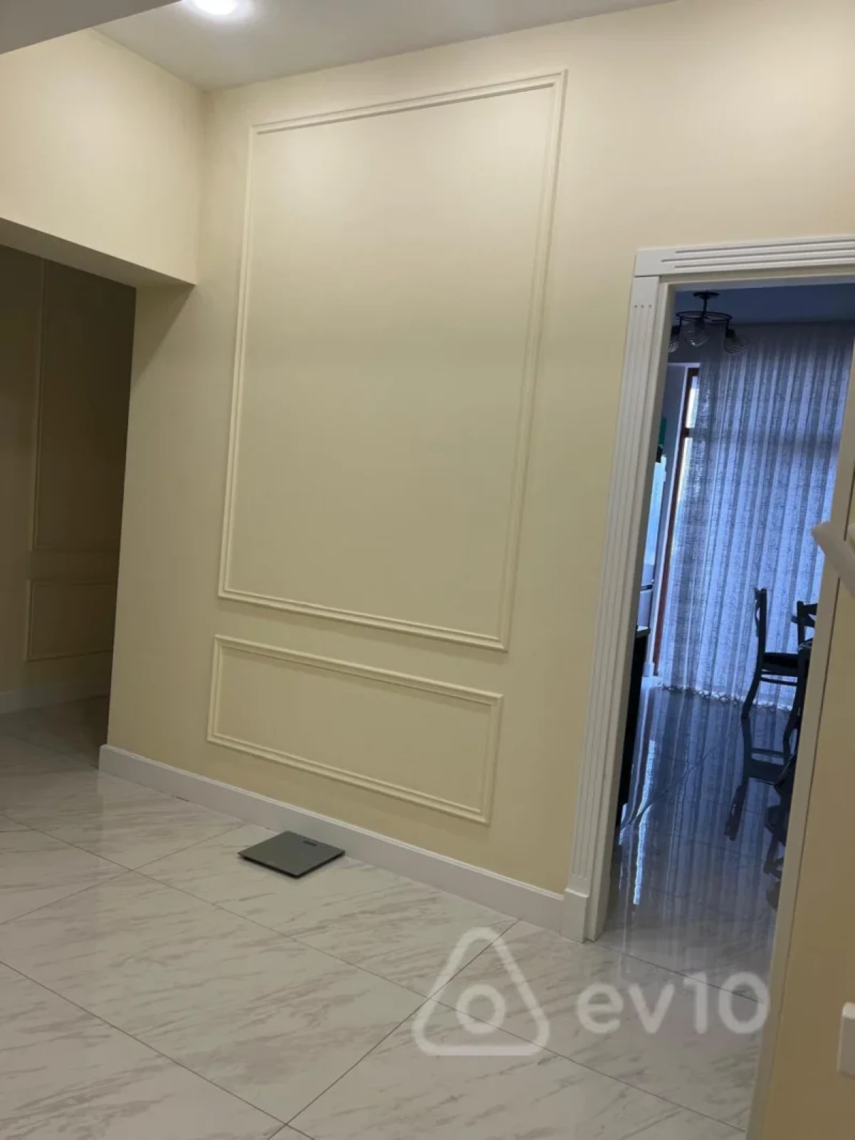 Satılır 3 otaqlı yeni tikili 105 m²