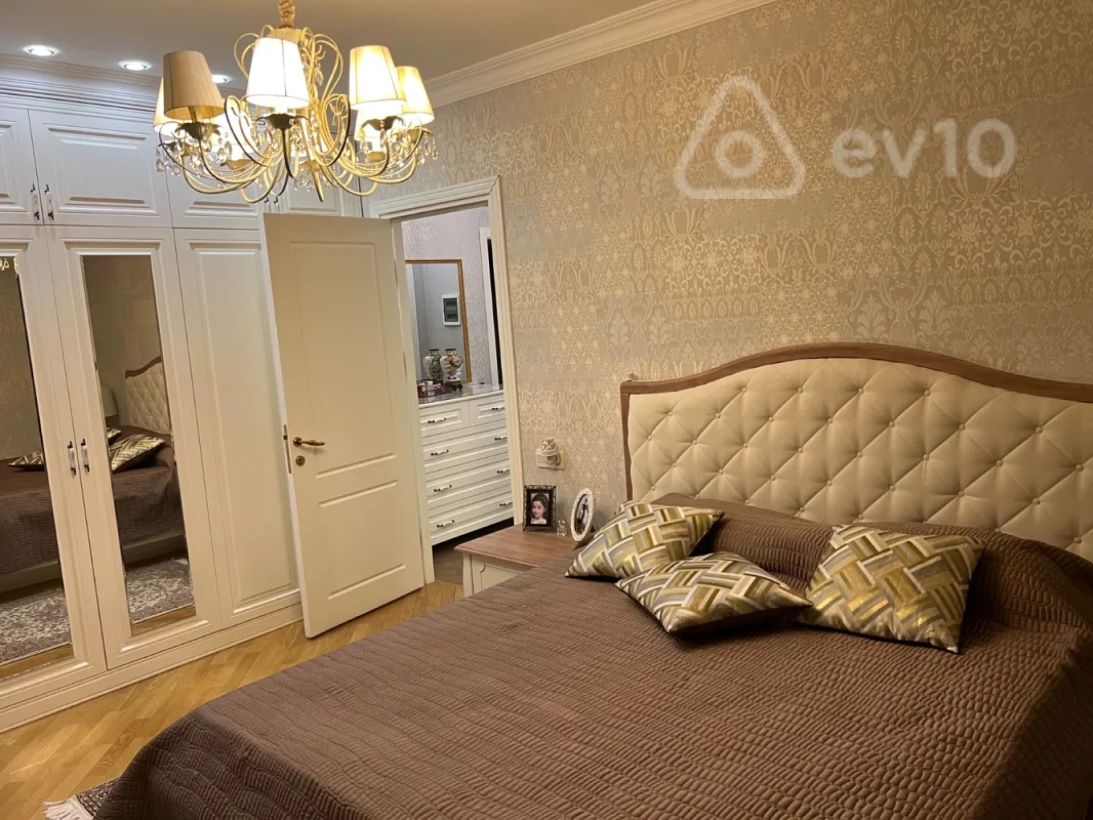 Kirayə verilir 3 otaqlı köhnə tikili 60 m²