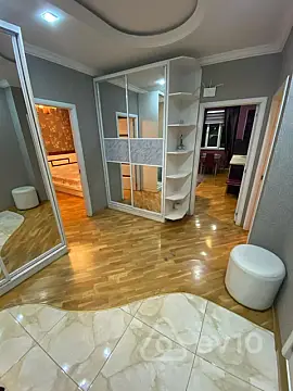 Kirayə verilir 2 otaqlı yeni tikili 77 m²