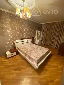 Kirayə verilir 2 otaqlı yeni tikili 77 m²