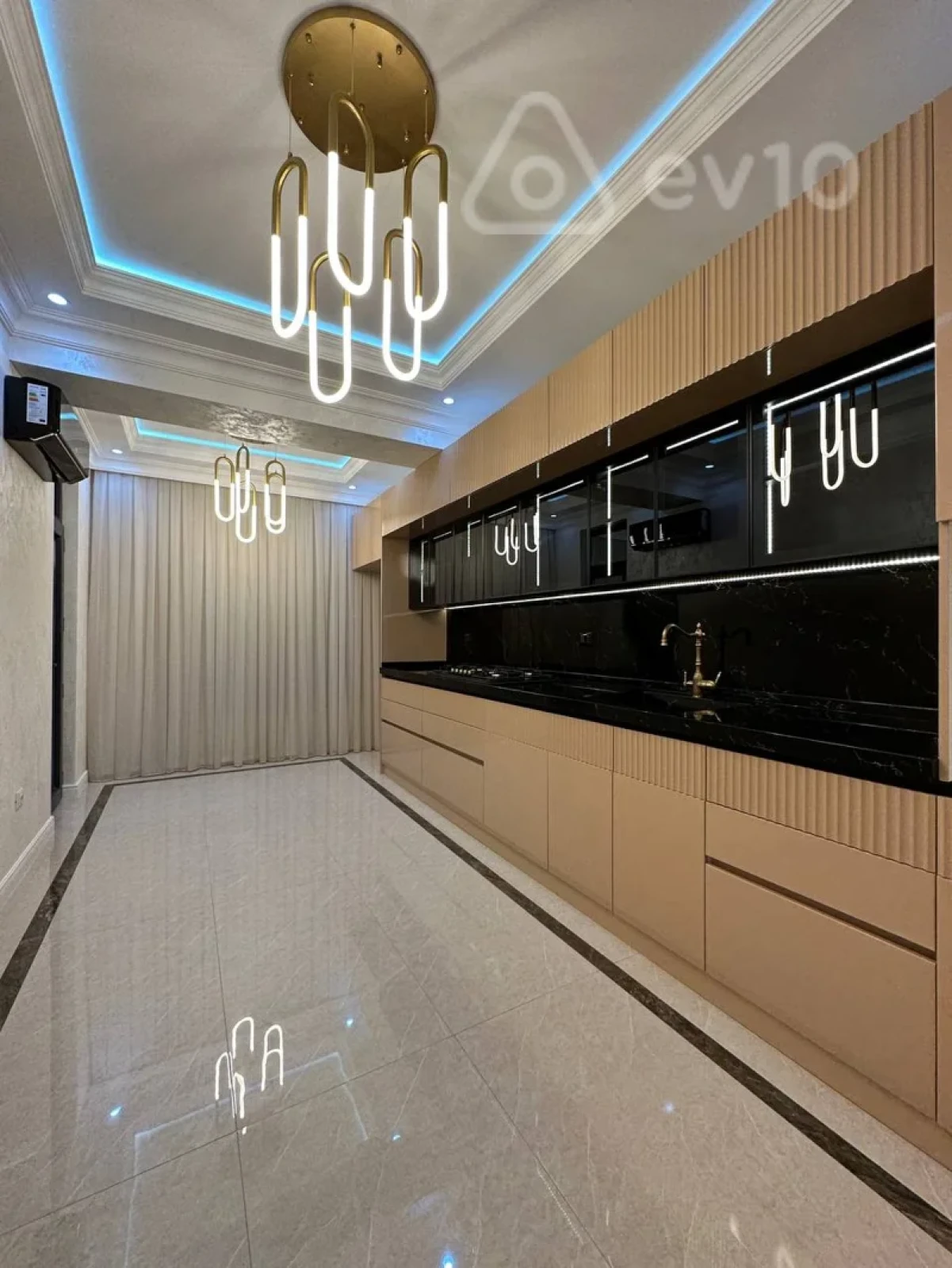 Satılır 3 otaqlı yeni tikili 154 m²