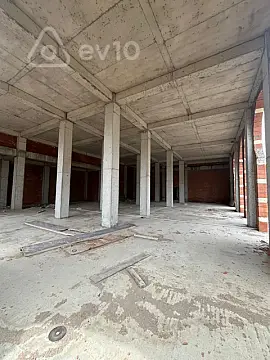 Satılır mənzil 270 m²