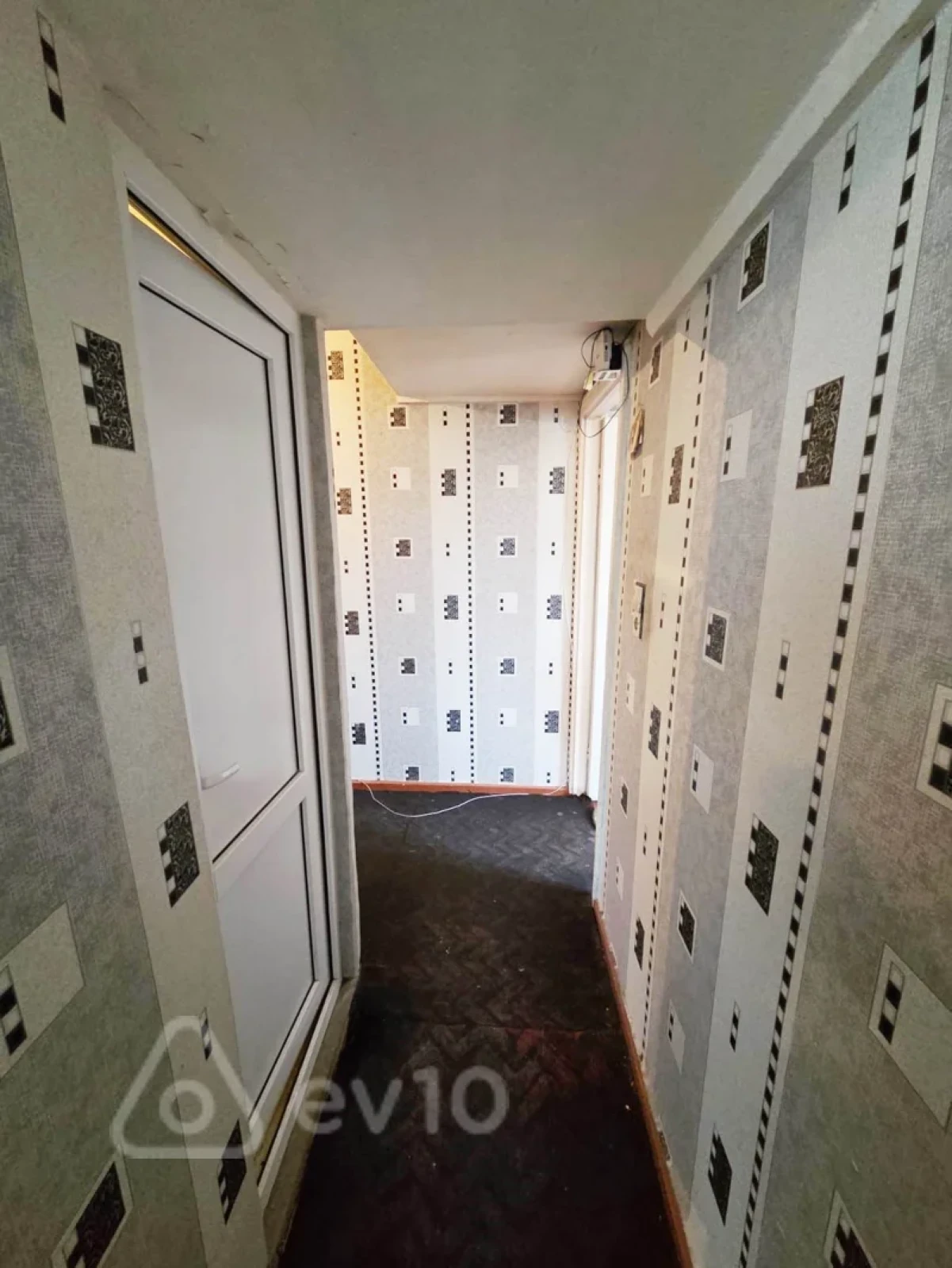 Satılır 1 otaqlı köhnə tikili 47 m²
