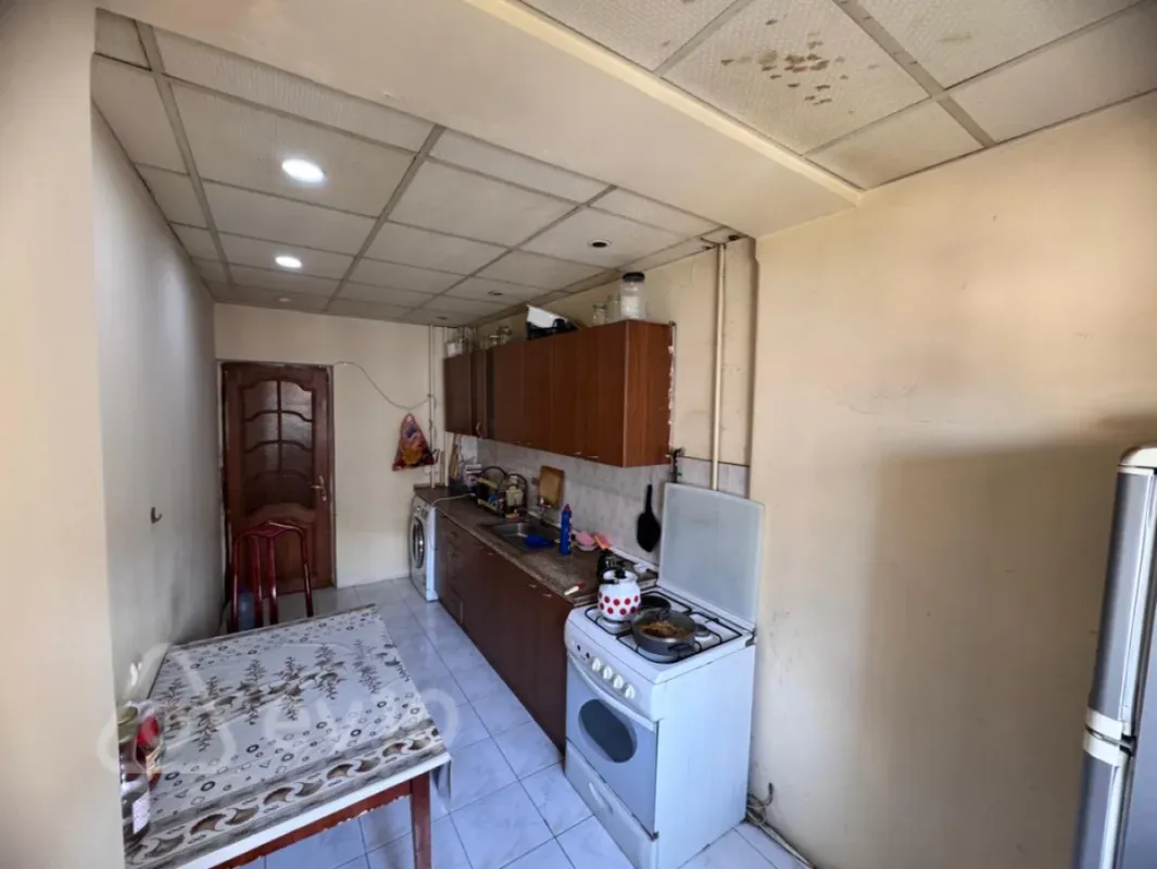 Satılır 3 otaqlı köhnə tikili 90 m²