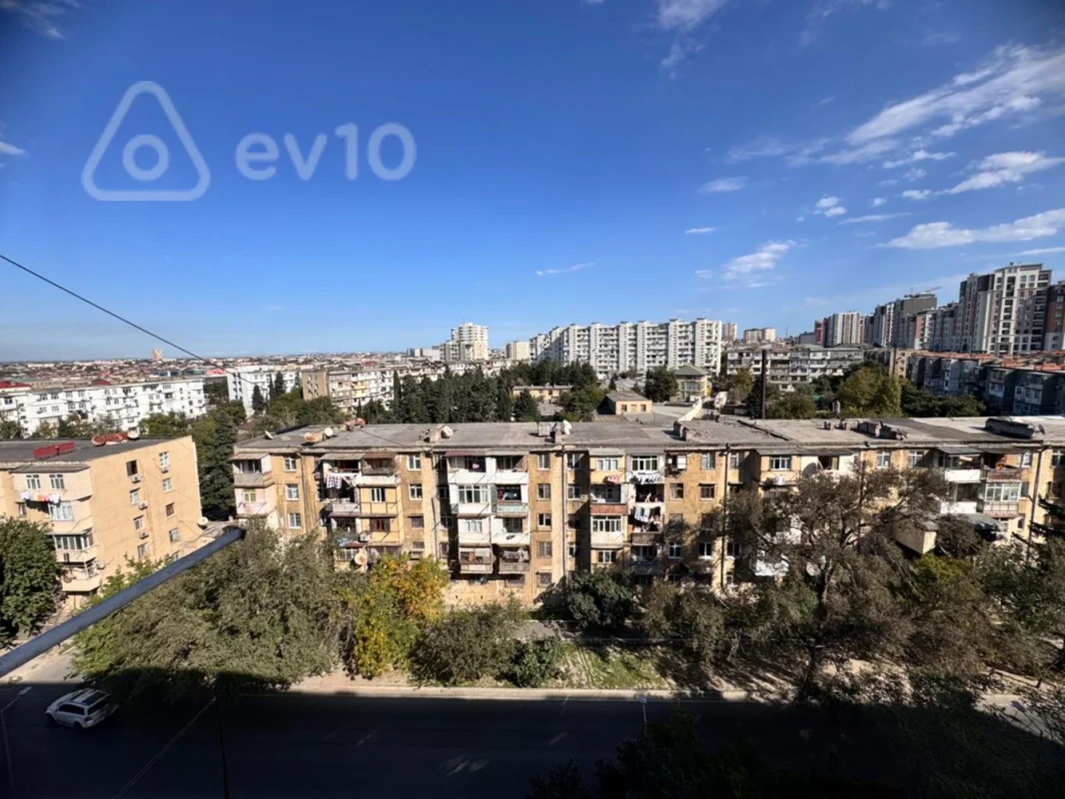 Satılır 3 otaqlı köhnə tikili 90 m²
