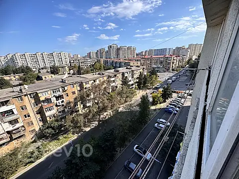 Satılır 3 otaqlı köhnə tikili 90 m²