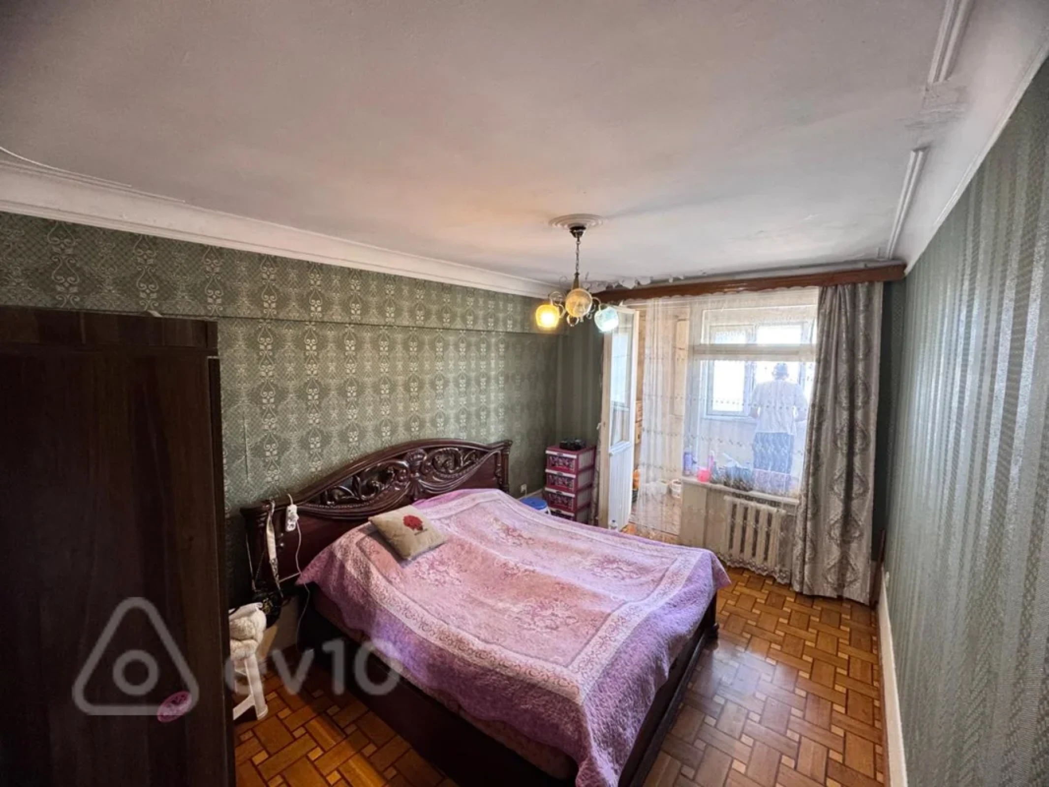 Satılır 3 otaqlı köhnə tikili 90 m²