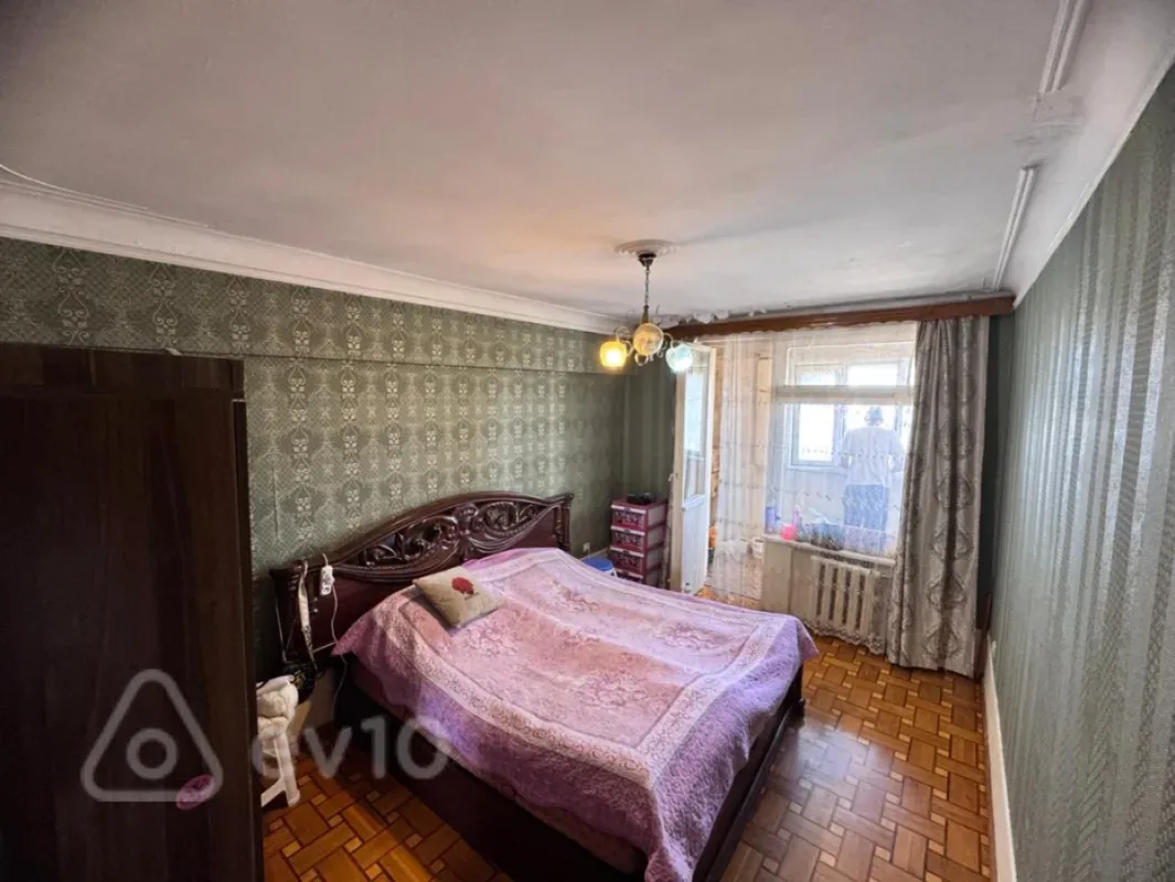 Satılır 3 otaqlı köhnə tikili 90 m²
