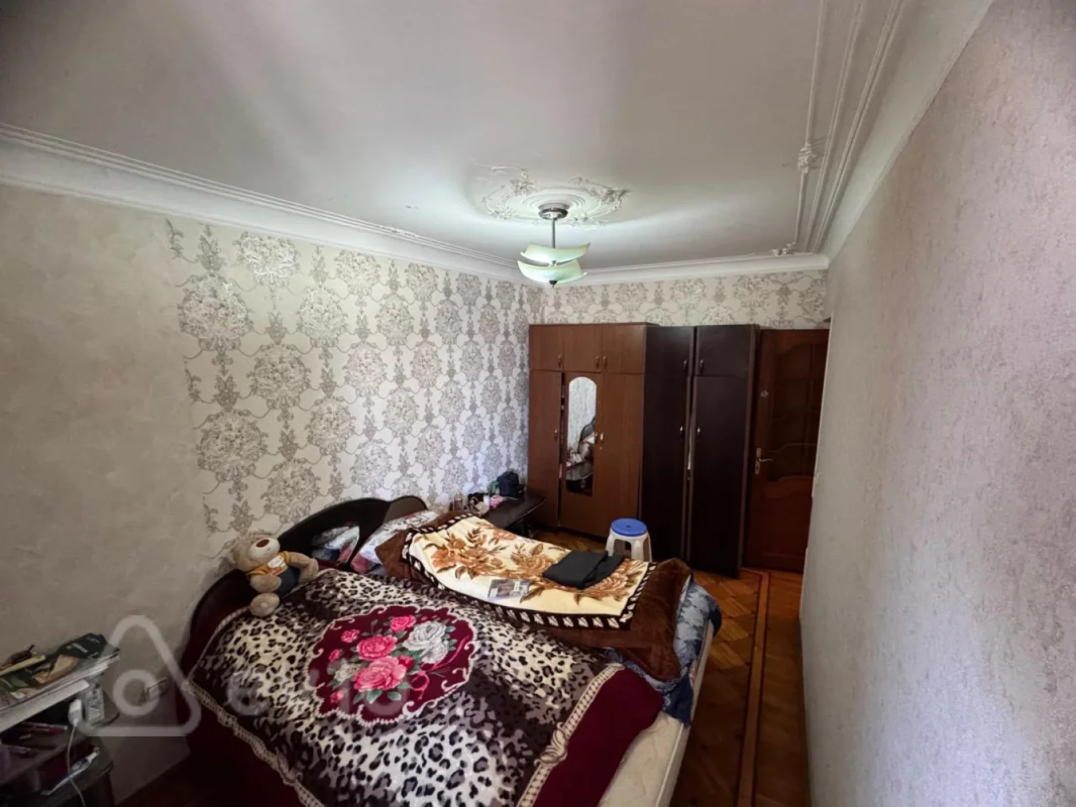 Satılır 3 otaqlı köhnə tikili 90 m²