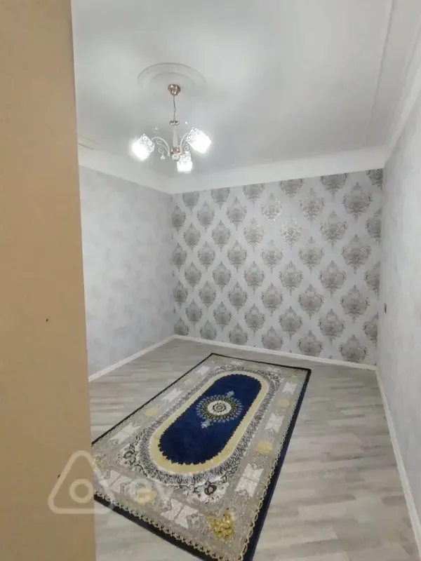 Satılır 2 otaqlı köhnə tikili 65 m²