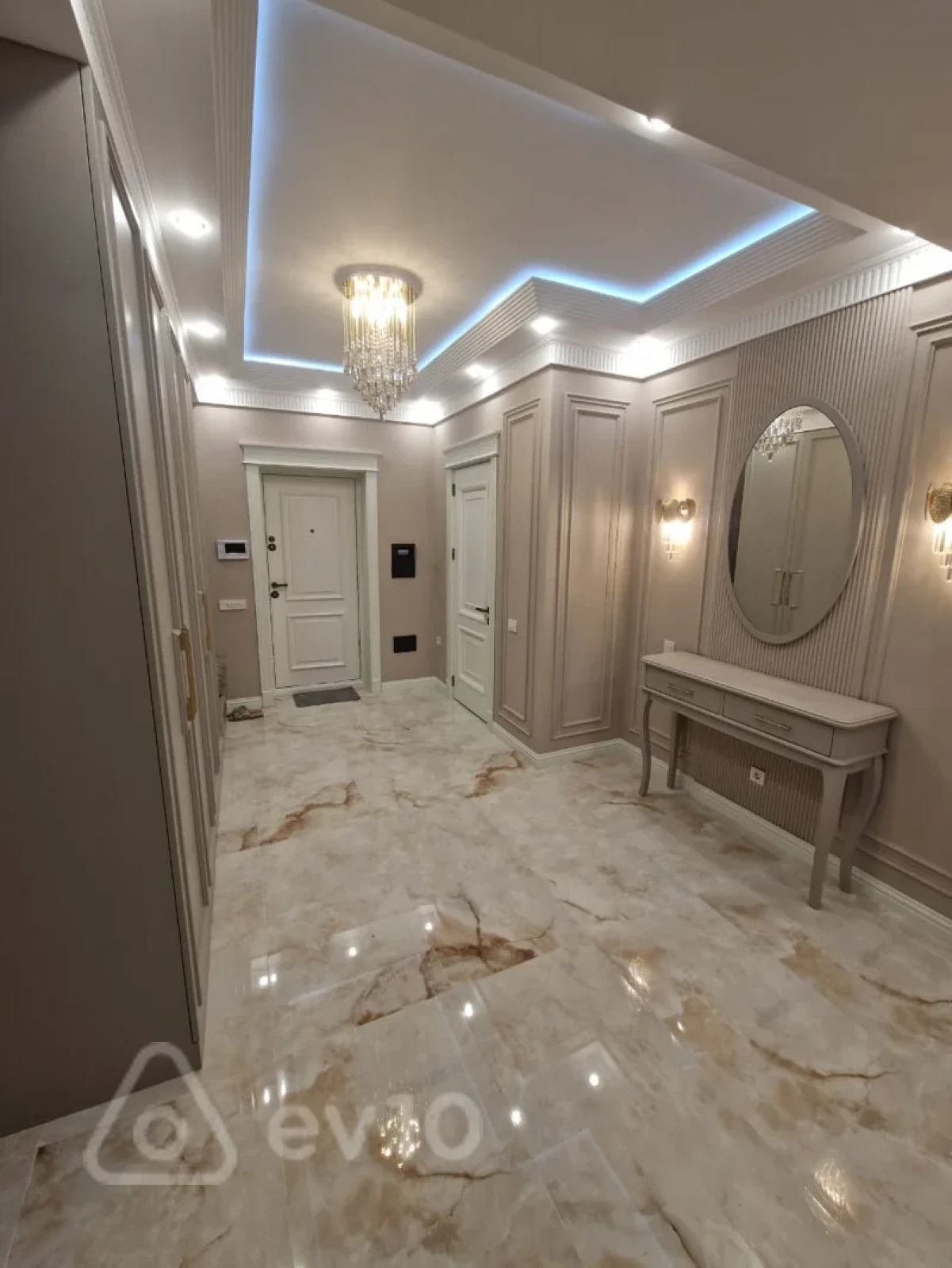 Satılır 3 otaqlı yeni tikili 108 m²