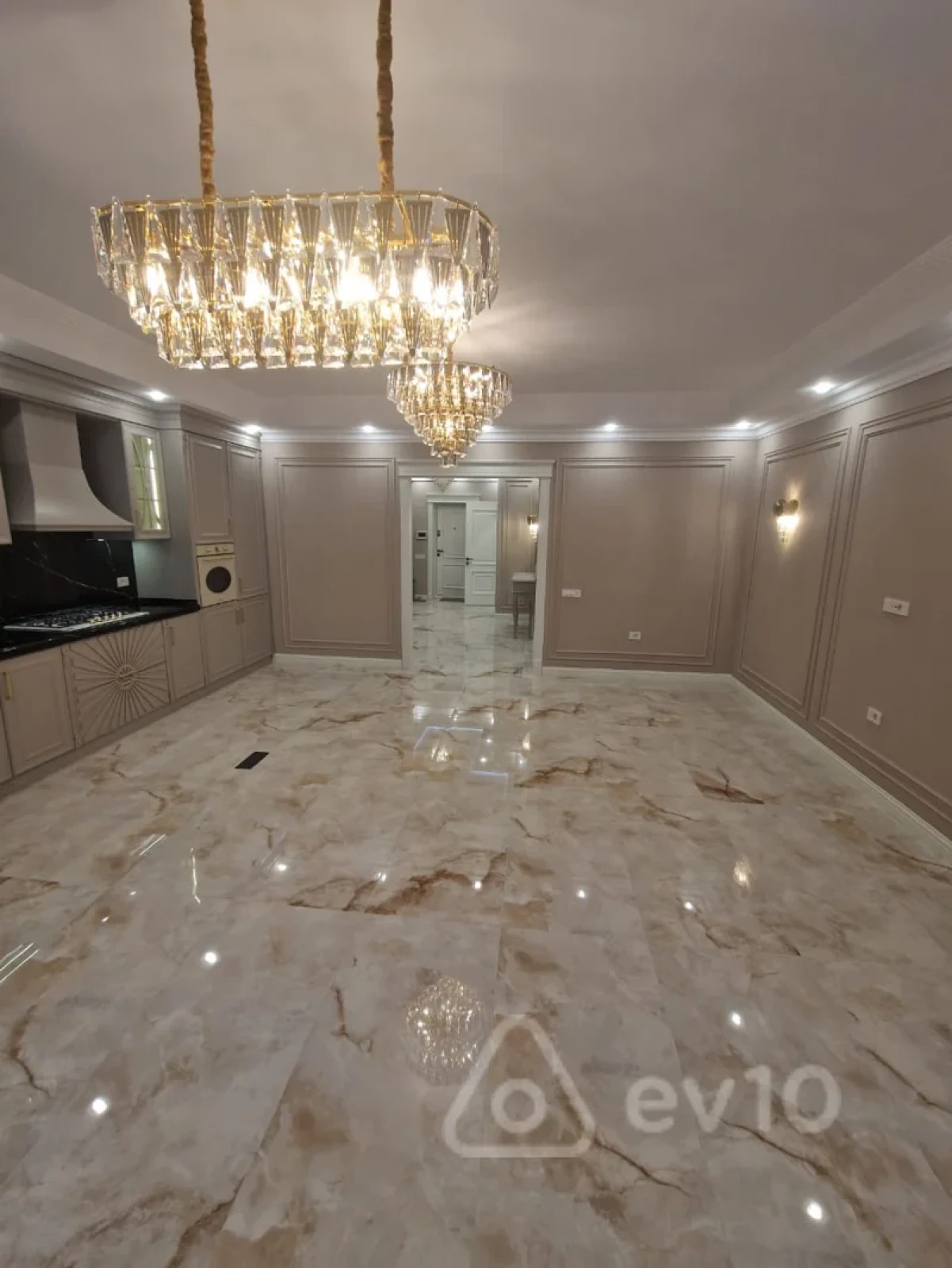 Satılır 3 otaqlı yeni tikili 108 m²