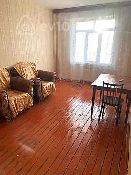 Kirayə verilir 3 otaqlı köhnə tikili 72 m²