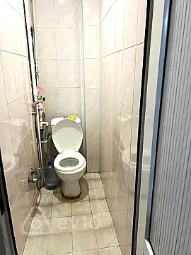 Kirayə verilir 3 otaqlı köhnə tikili 72 m²