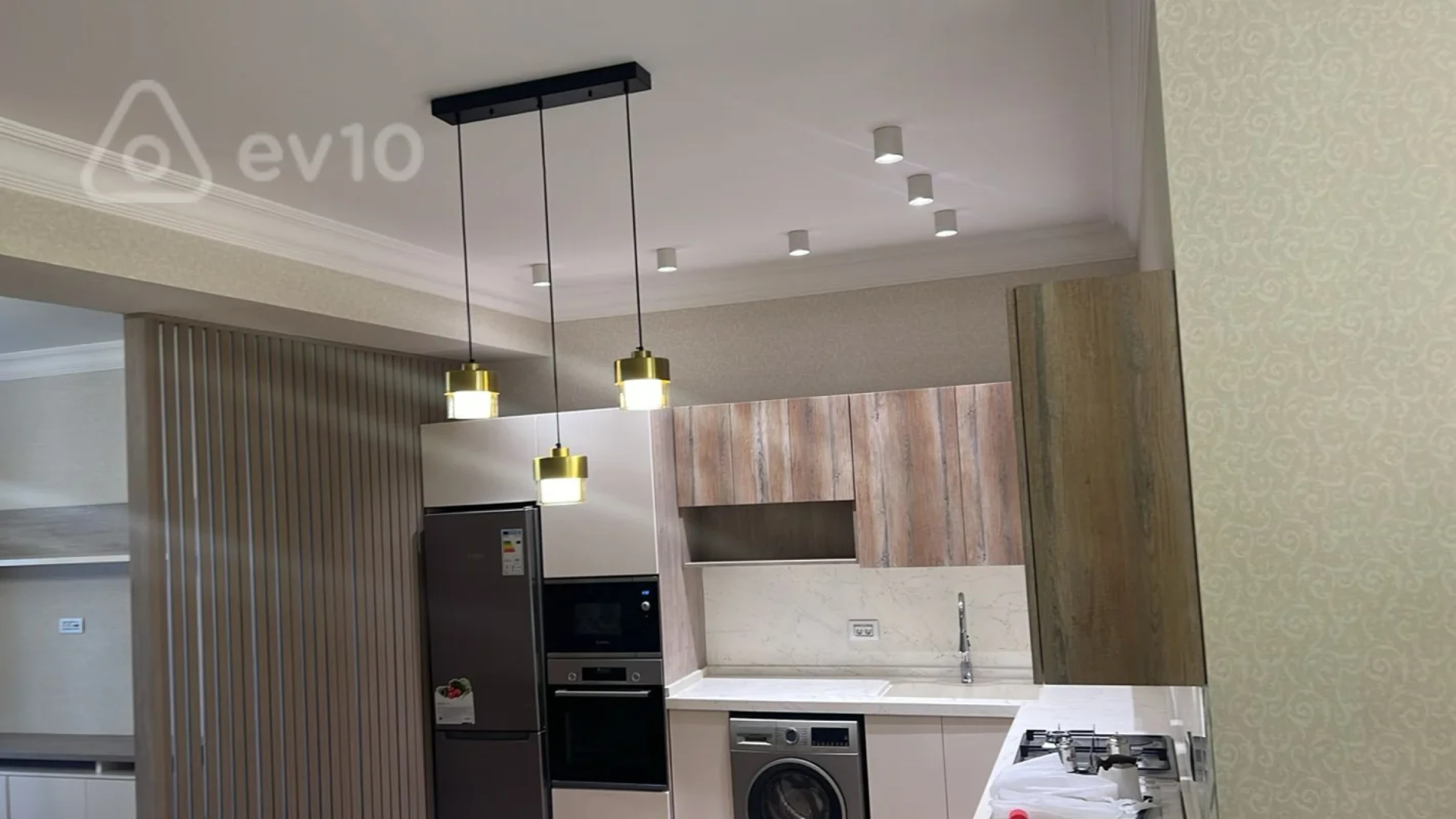 Satılır 3 otaqlı yeni tikili 172 m²