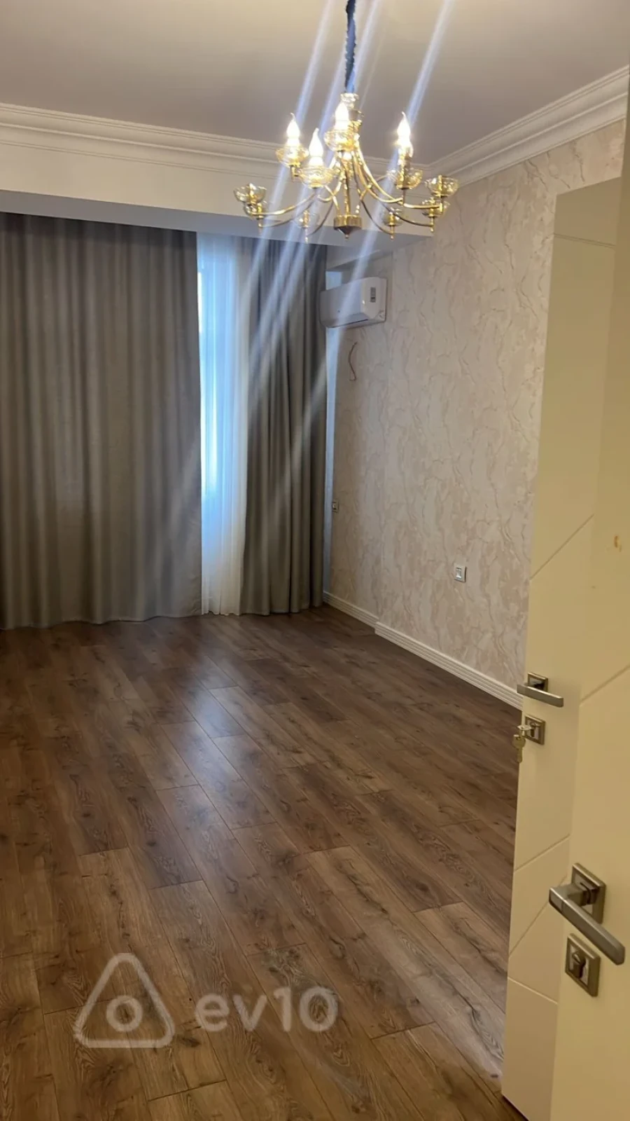 Satılır 3 otaqlı yeni tikili 172 m²