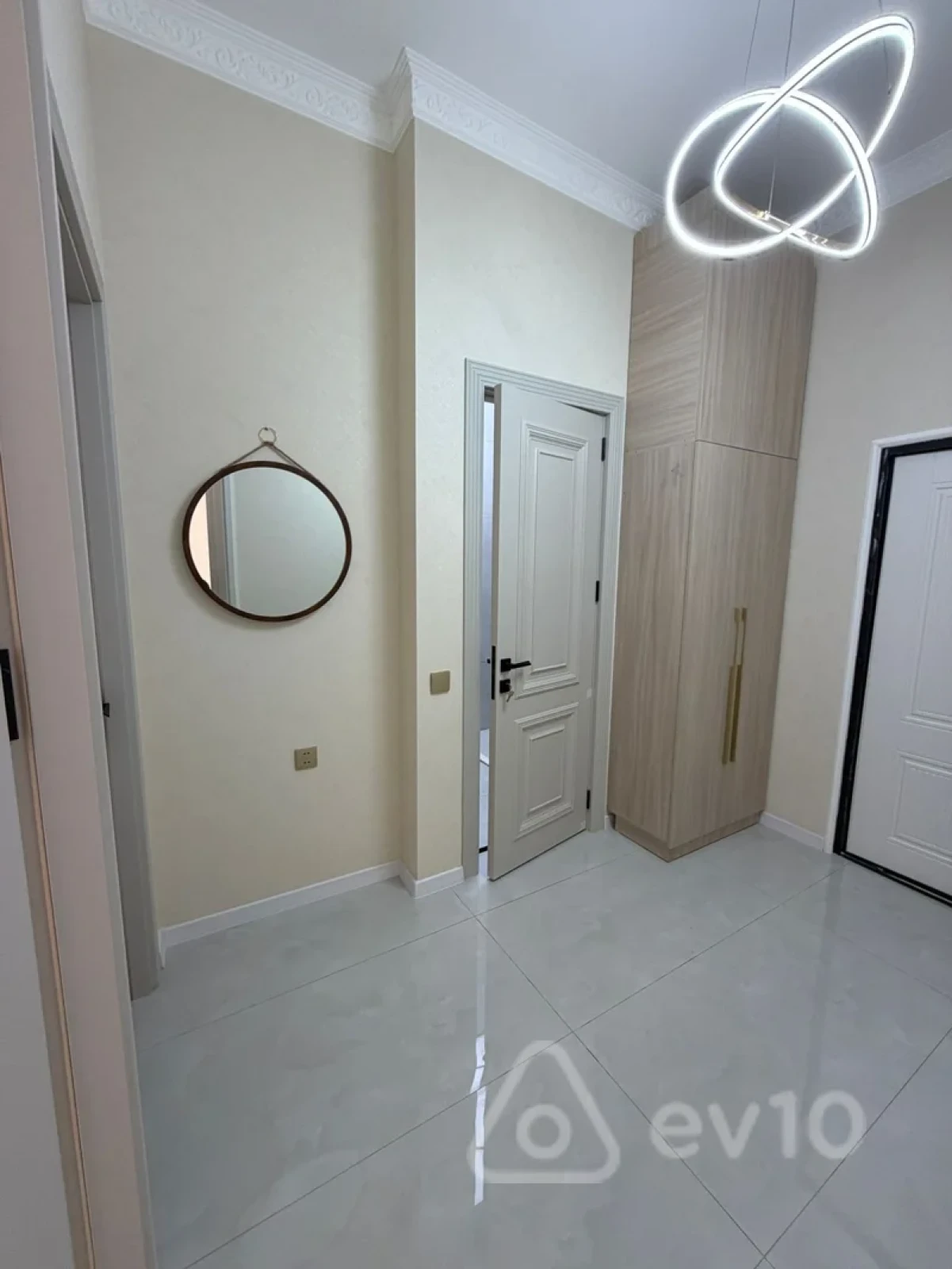 Kirayə verilir 2 otaqlı yeni tikili 82 m²