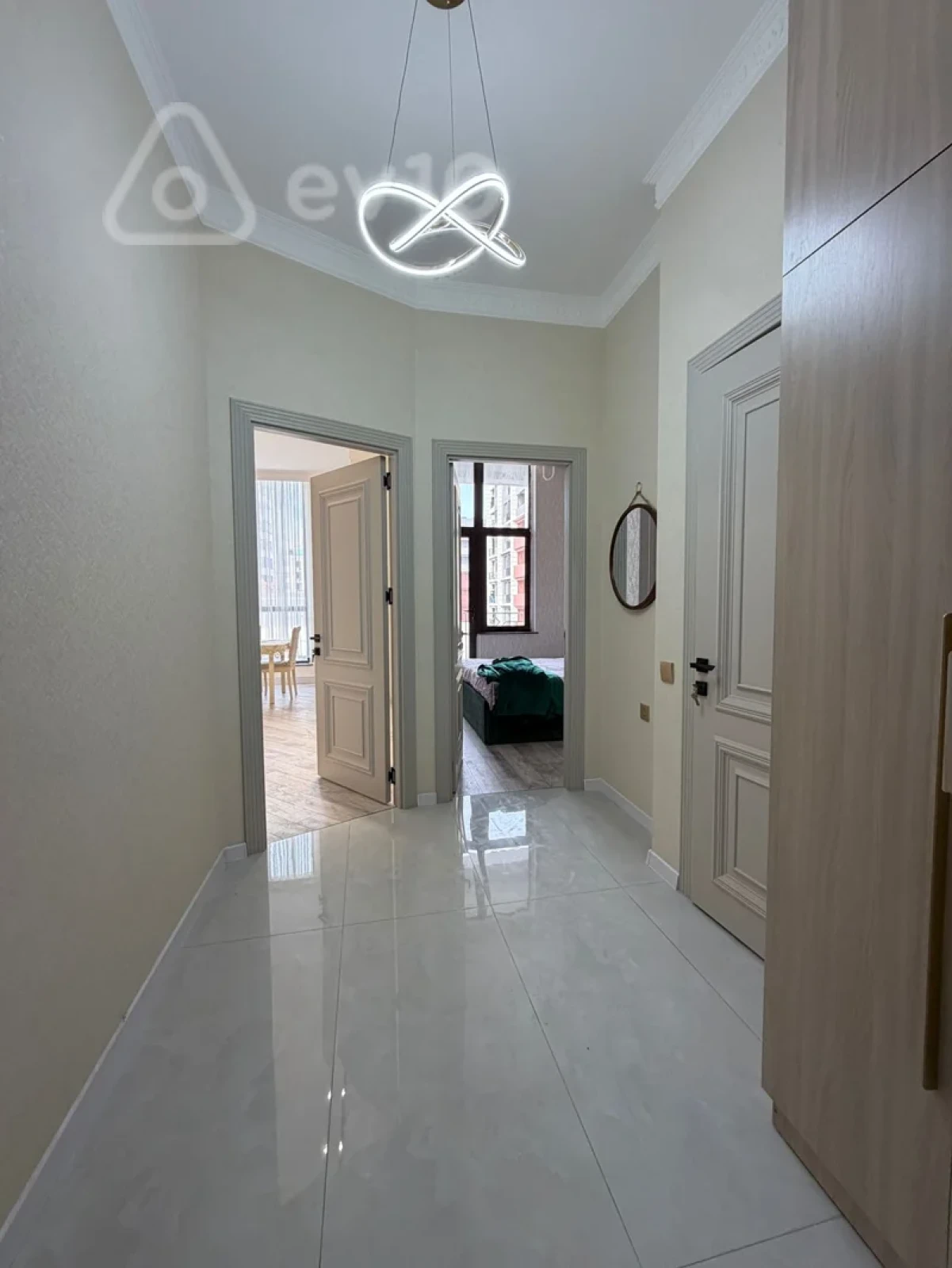 Kirayə verilir 2 otaqlı yeni tikili 82 m²