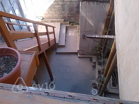 Kirayə verilir 2 otaqlı köhnə tikili 75 m²