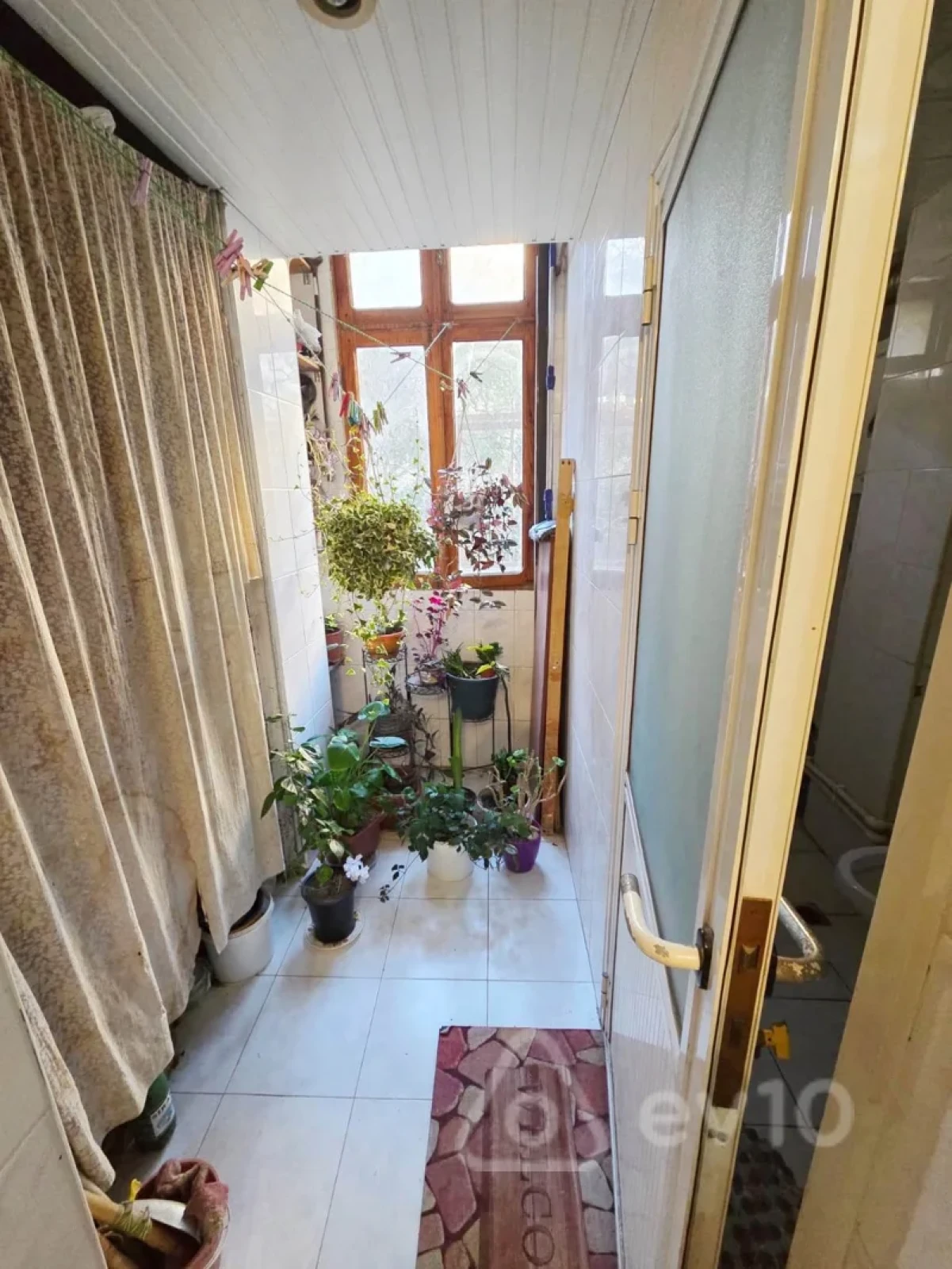 Satılır 3 otaqlı köhnə tikili 90 m²