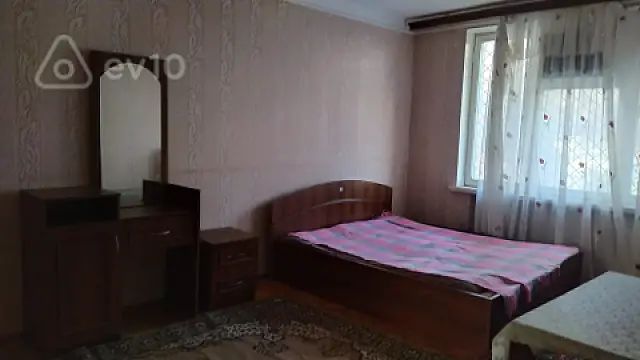 Kirayə verilir 3 otaqlı köhnə tikili 78 m²