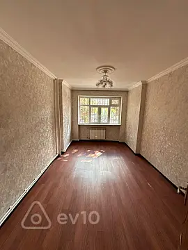 Kirayə verilir 3 otaqlı köhnə tikili 85 m²