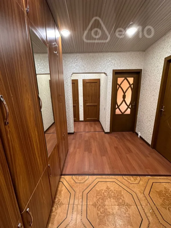 Kirayə verilir 3 otaqlı köhnə tikili 85 m²