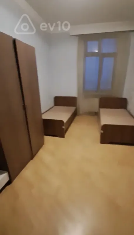 Kirayə verilir 9 otaqlı həyət evi 500 m²