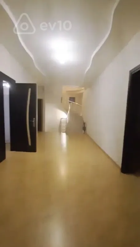 Kirayə verilir 9 otaqlı həyət evi 500 m²