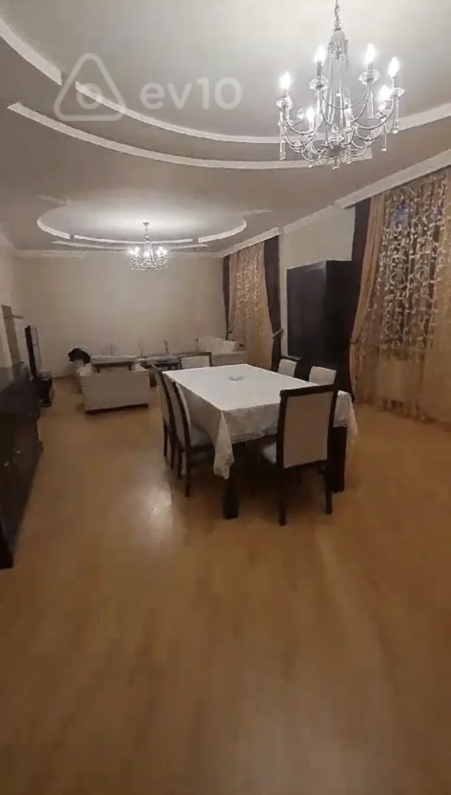 Kirayə verilir 9 otaqlı həyət evi 500 m²